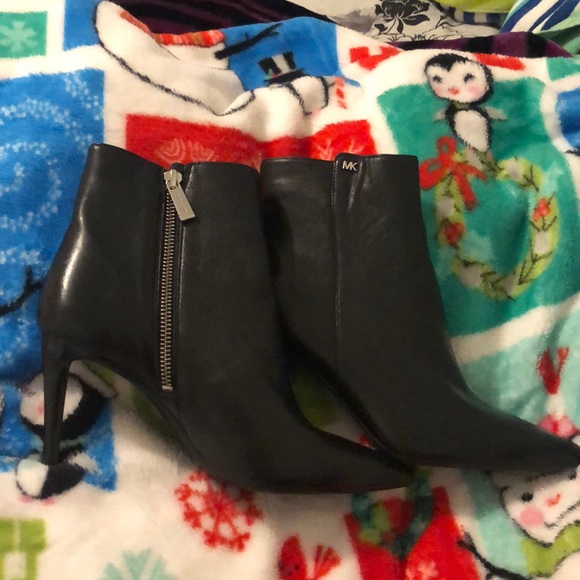 black ankle boots MK - Picture 2 of 5